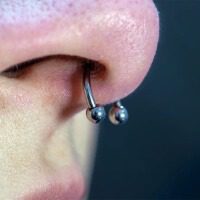 Piercing-spot-piercing-twarzy